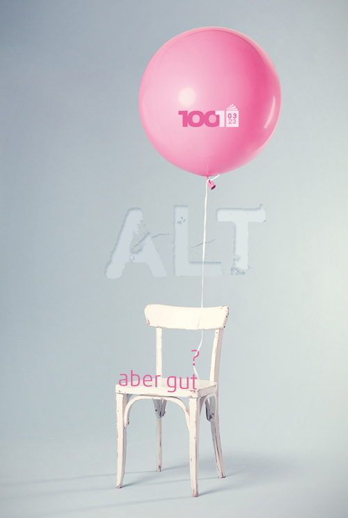 alter abgeschrammter Stuhl, Luftballon